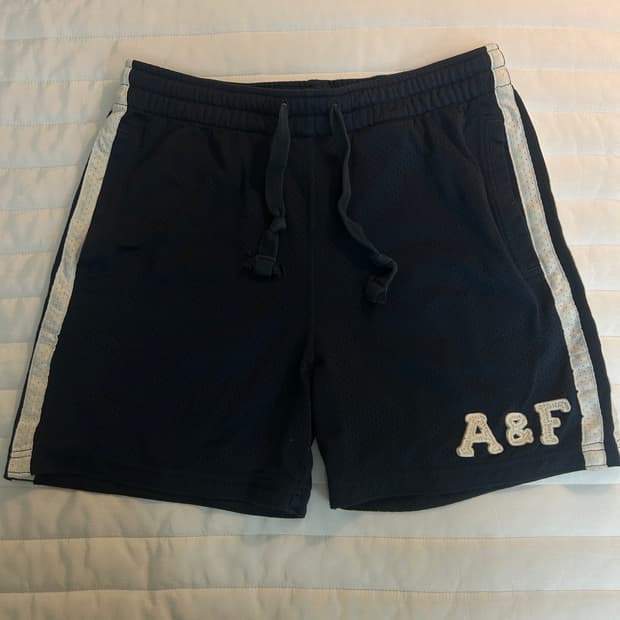 Abercrombie 트레이닝 메쉬 쇼츠