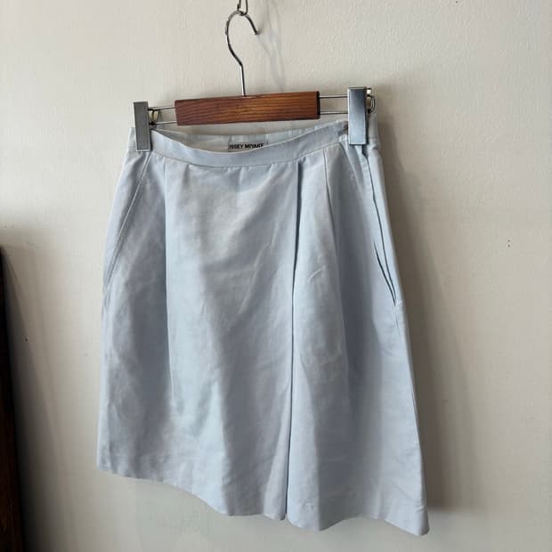 Issey miyake 연하늘 스커트