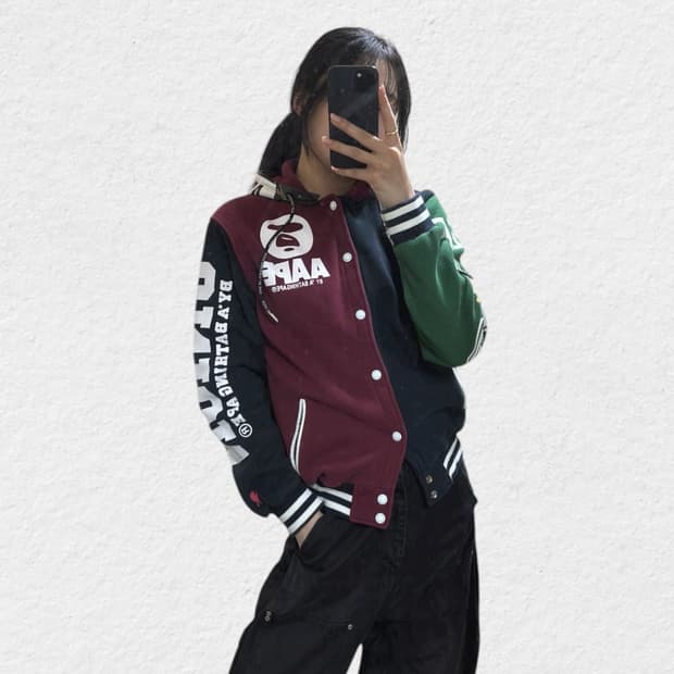 에이프 배색 컬러 바시티 후드 자켓