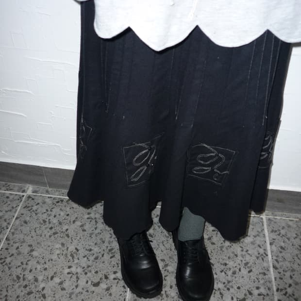 Black vintage skirt