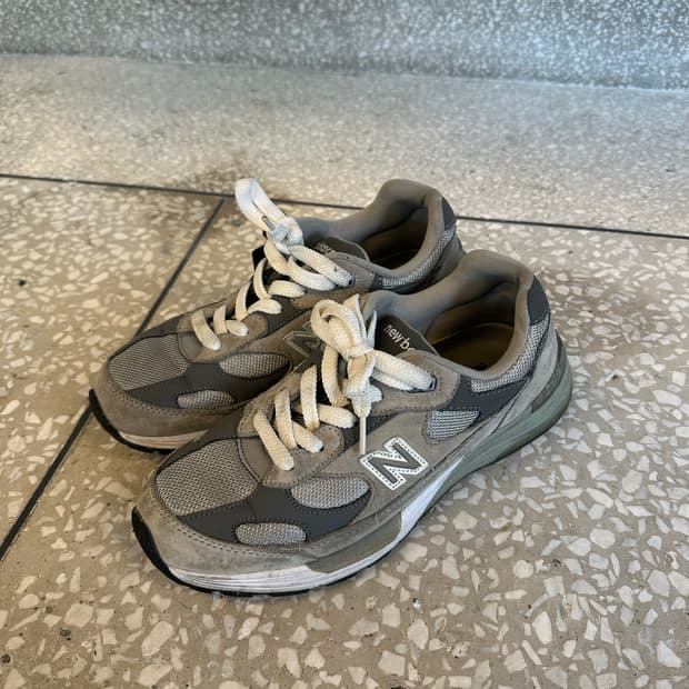New balance shoes