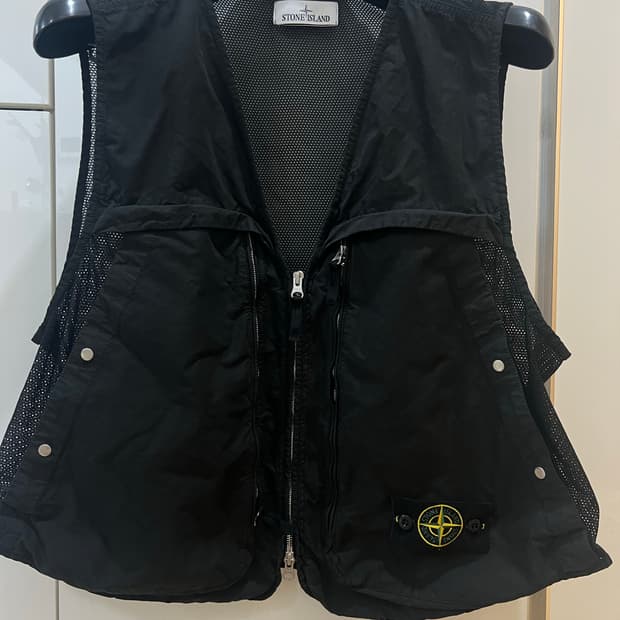 25fw 스톤아일랜드 다비드tc 베스트자켓 xl (새상품)