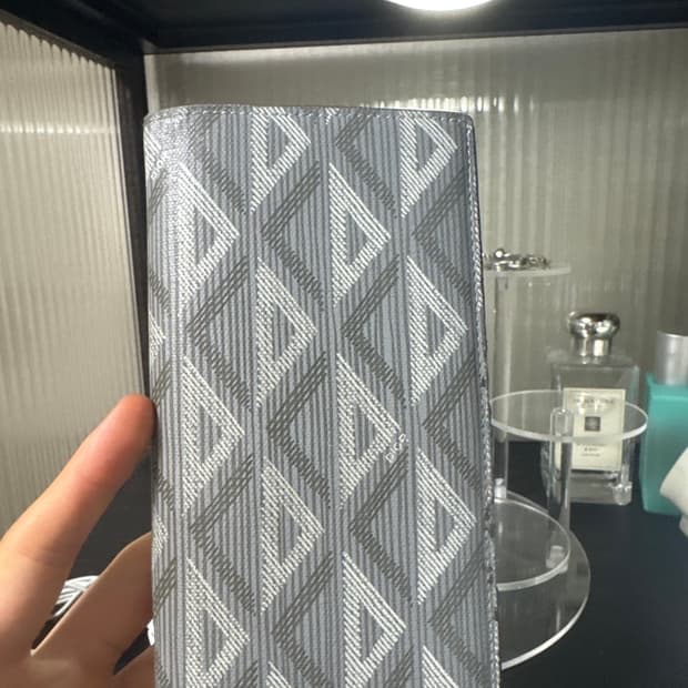 디올 cd다이아몬드 장지갑