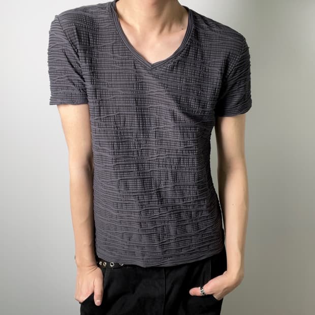 tornado mart 토네이도 마트 웨이브 자카드 브이넥 티셔츠 M