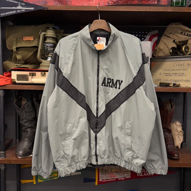 XL/R 00s IPFU 1세대 ARMY 오리지널 브이 스카치 바람막이