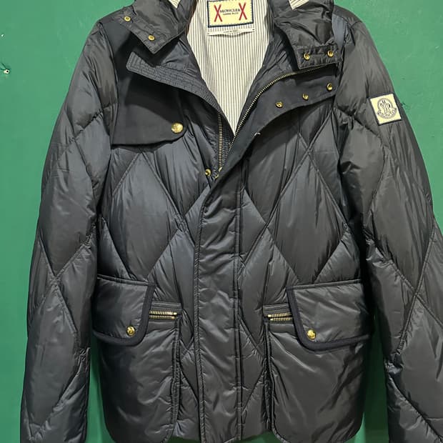 몽클레어 감마블루 패딩 네이비 3사이즈