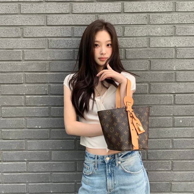 킨더살몬 보우타이 블라우스 크림 
