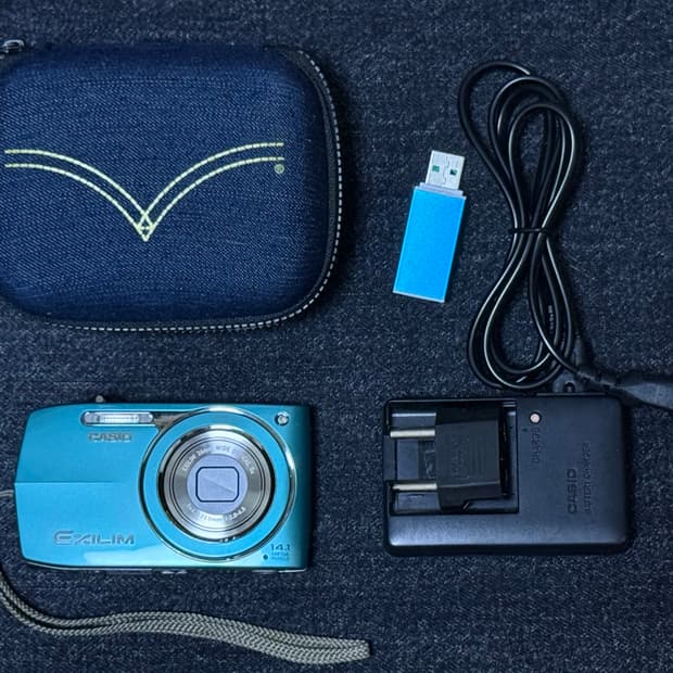 카시오 엑슬림 z2300  디카