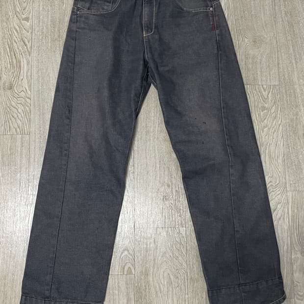[32x32] 리바이스 엔지니어드 다크 그레이 데님 팬츠