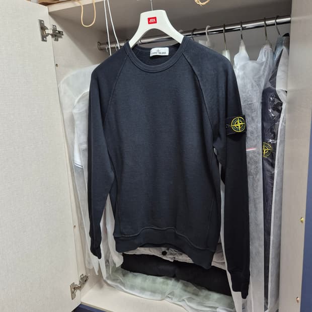 한글택 21SS스톤아일랜드 맨투맨 95-M 블랙