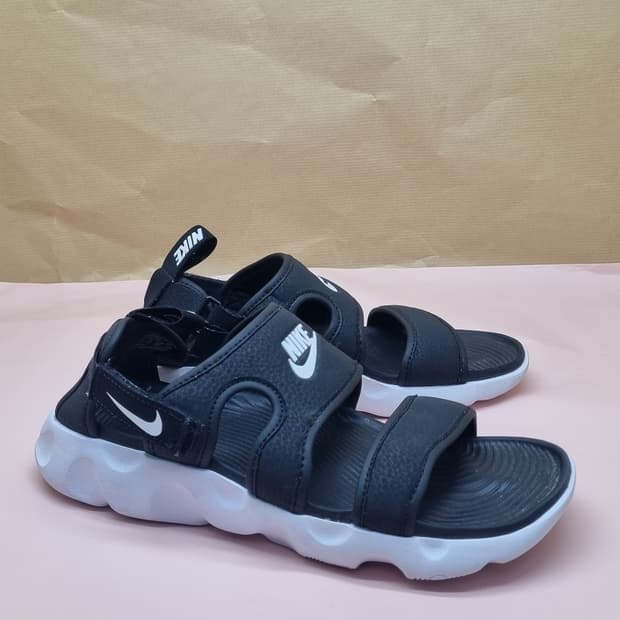 나이키 오아시스 여성샌들230