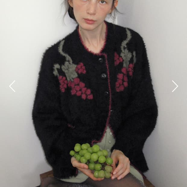 🍇블핑지수 착용)시눈 핸드메이드 헤어리 포도 가디건 블랙/그레이프🍇