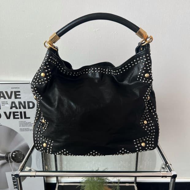 YSL 생로랑 로디 락 스터드 호보백