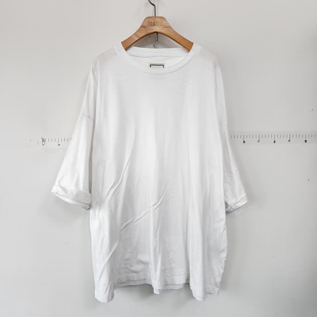 우영미 화이트 오버핏 반팔 티셔츠