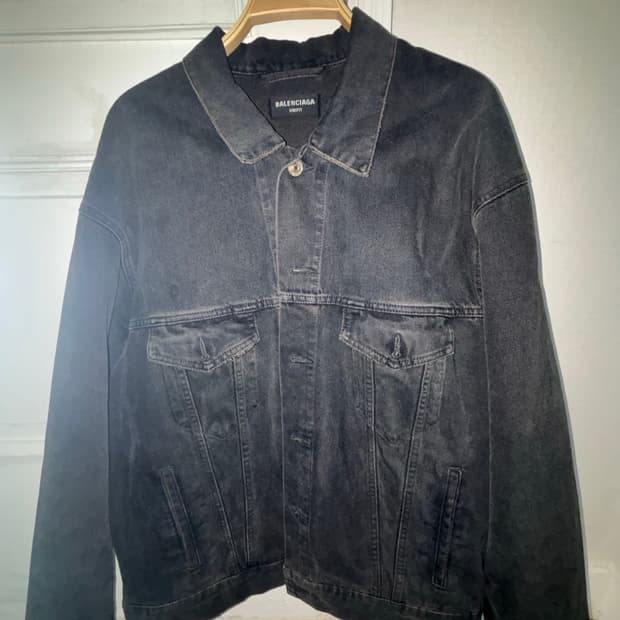 발렌시아가 스프레이 데님 자켓