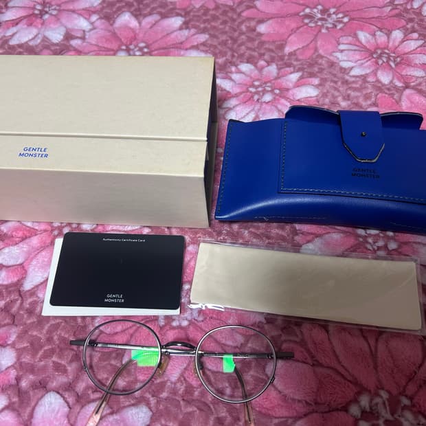 젠틀몬스터 디어클래식 안경테