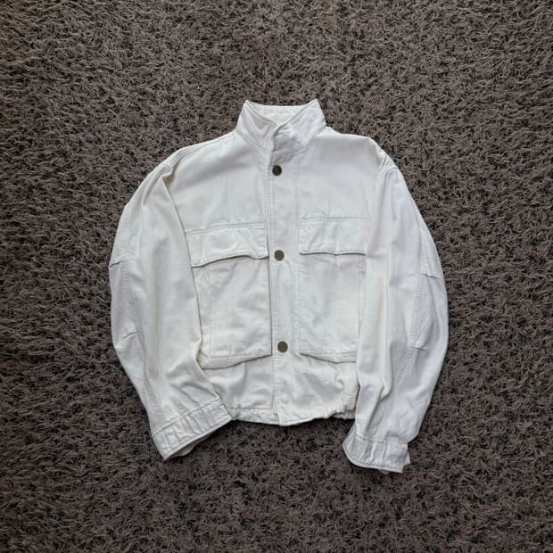 우영미 에크루 하이넥 자켓 48