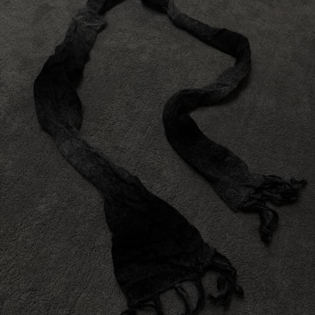 Vintage minimal grunge mood scarf