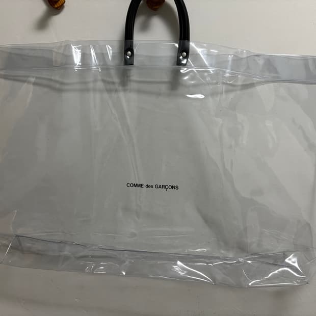 꼼데 pvc 토트백
