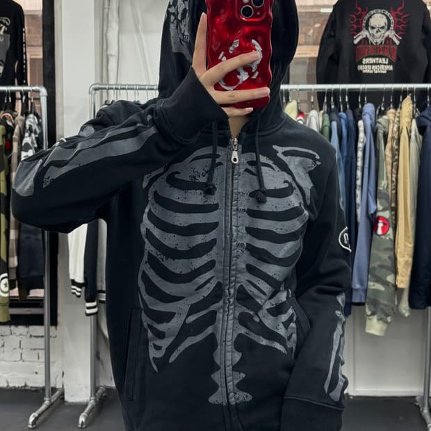 밴슨 레더 본 블랙 후드집업 