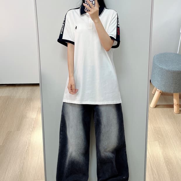폴로 랄프로렌 사이드라인 로고 화이트 카라 반팔 티셔츠 105