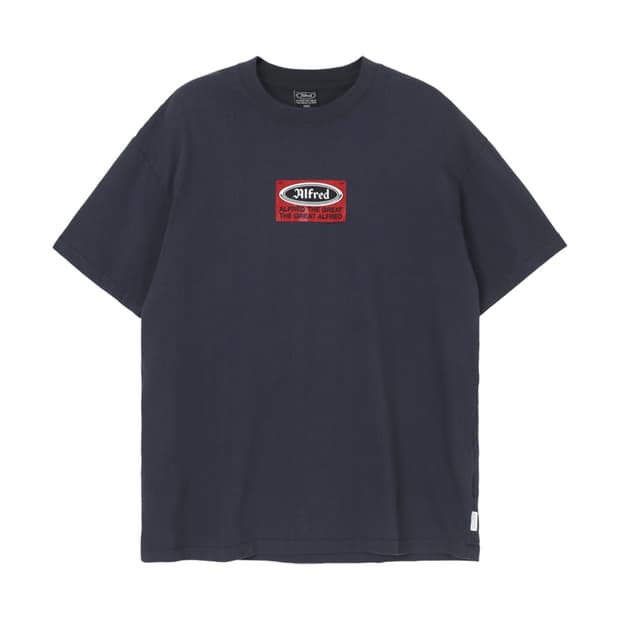 헤리티지플로스 Alfred FRED STICKER T-SHIRT
