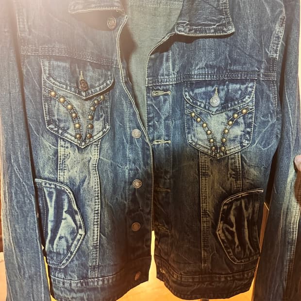 제이디드 런던 크리스드  워시 스터드 데님자켓 팝니다