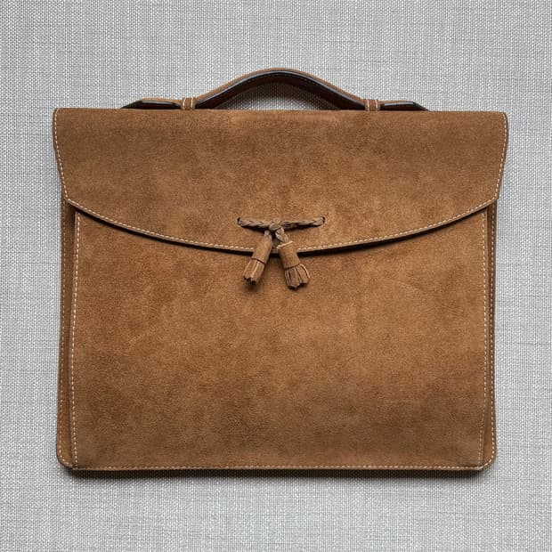 [28 x 35.5] 토마스 브라운 스웨이드 태슬 브리프케이스