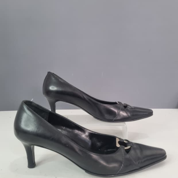 6 페라가모 실버버클 힐