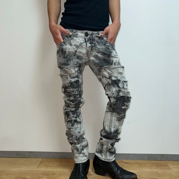 Dosch Washed Distressed Denim