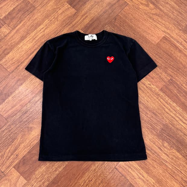 XL(100) 꼼데가르송 플레이 하트로고 라운드 반팔 티셔츠
