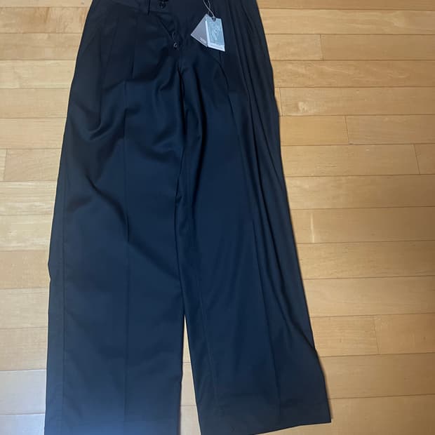 어나더오피스 산티아고 1싸이즈 블랙 팝니다.