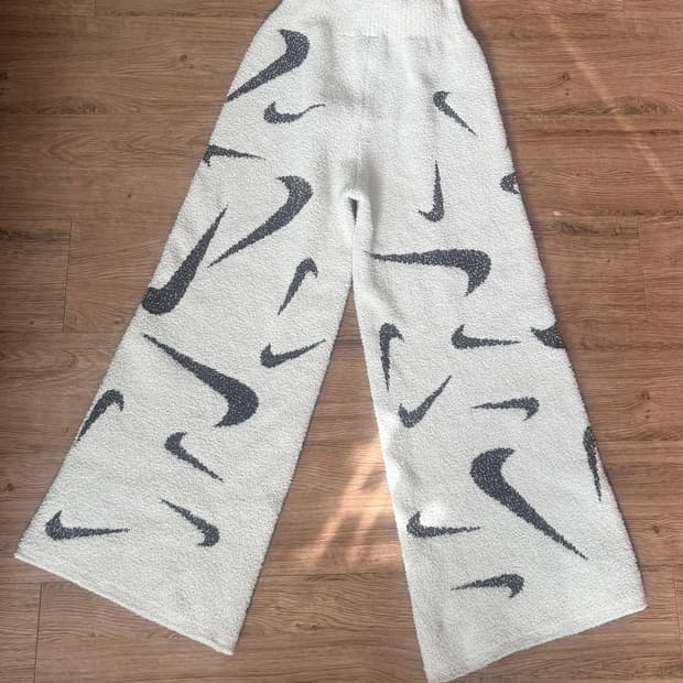 나이키 부클레 스우시 팬츠 XS