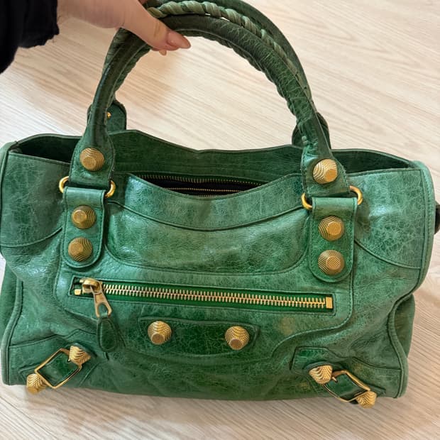 발렌시아가 모터백