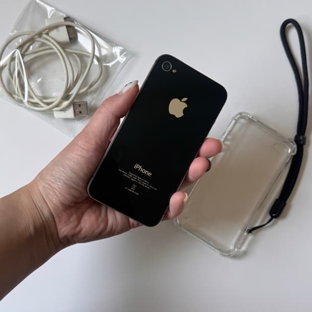 빈티지카메라/디카/아이폰 4s / A급 / 13기가 / 충전기, 케이스O