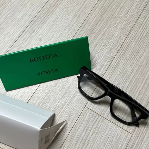 보테가 베네타 안경테 블랙 새상품 BV1120O