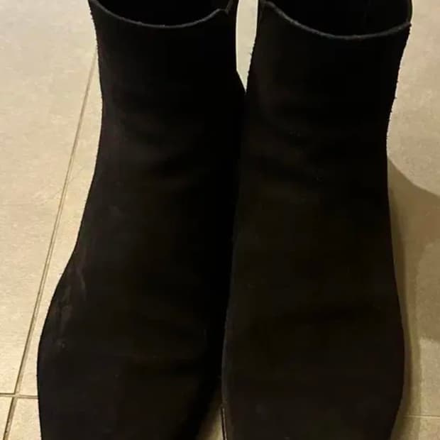 생로랑 스웨이드 부츠