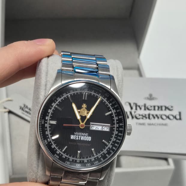 비비안웨스트우드 시계
