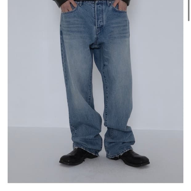 253 oversized denim jean