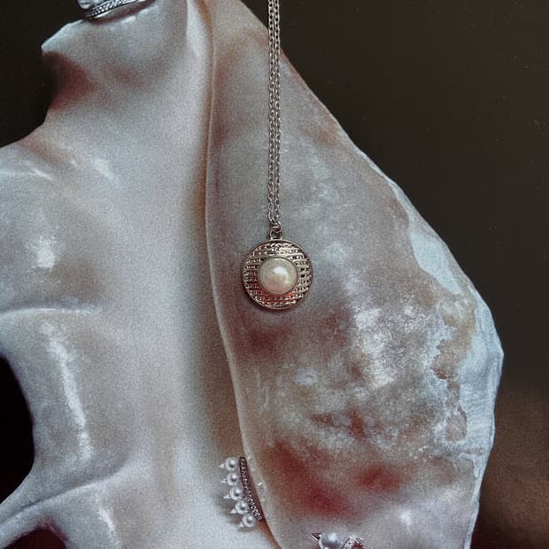 샤넬 드 오벌 진주 목걸이