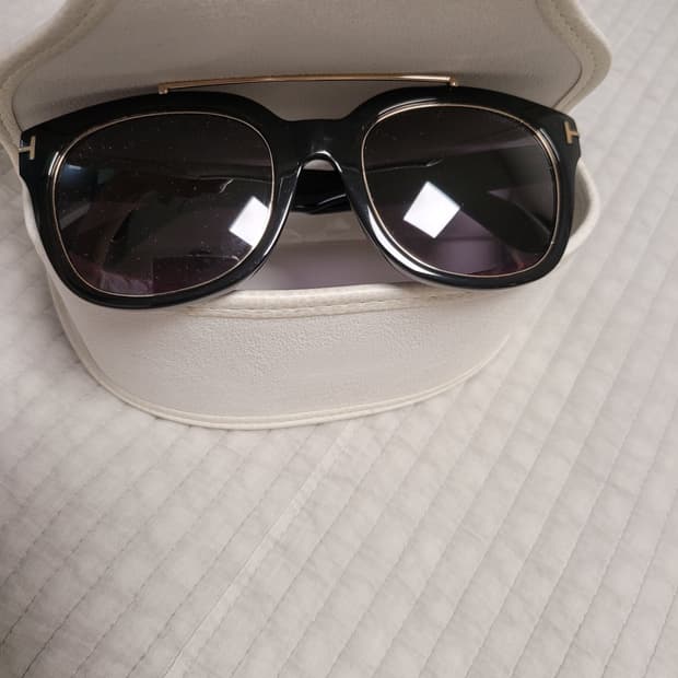 추억이 깃든 TOMFORD  톰포드 TF9356  선글라스 판매 