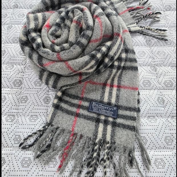 버버리 그레이 램스울 머플러