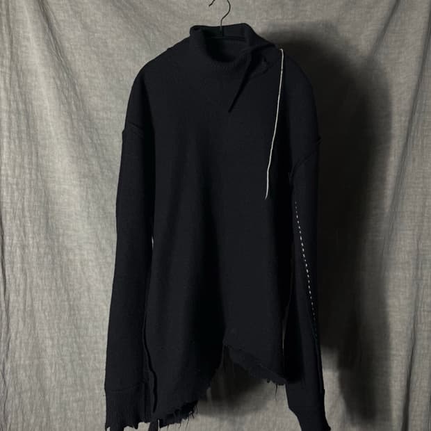BED j.w. FORD Distressed High Neck Knit