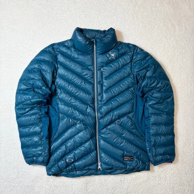 오클리 Oakley 구스다운 경량 푸퍼 패딩 pn6151   