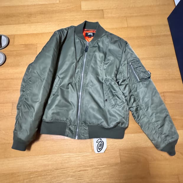 스투시x cdg ma1 m사이즈