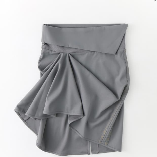 울리카상투스 Brace unbalance skirt