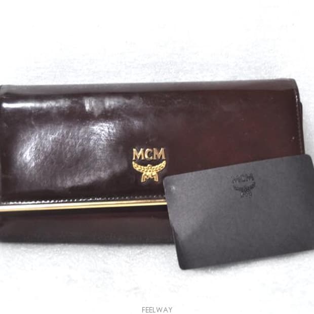 MCM(엠씨엠)/여성에나멜장지갑(정품)