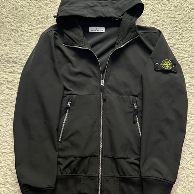 [21SS, M]스톤아일랜드 소프트쉘 바람막이 자켓