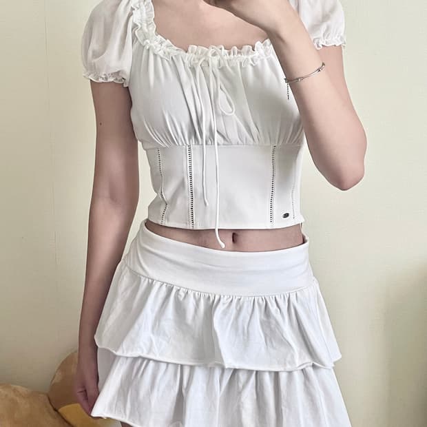 페일제이드 쉬폰 레이스 퍼프 블라우스 