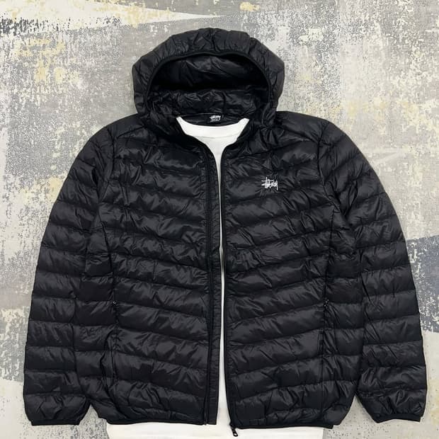 스투시 경량패딩